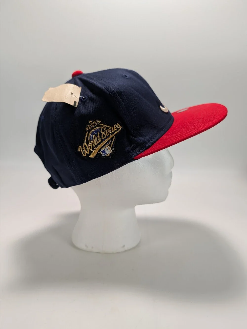 Vintage 1995 Atlanta Braves World Series Embroidered Snapback Hat- Flawed - NWT